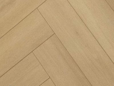 Oak and maple wood-look vinyl plank